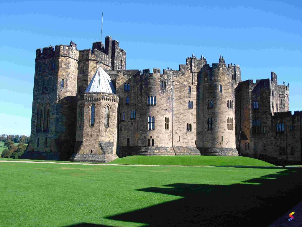 define-castle-castle-meaning-castle-examples-castle-synonyms-castle