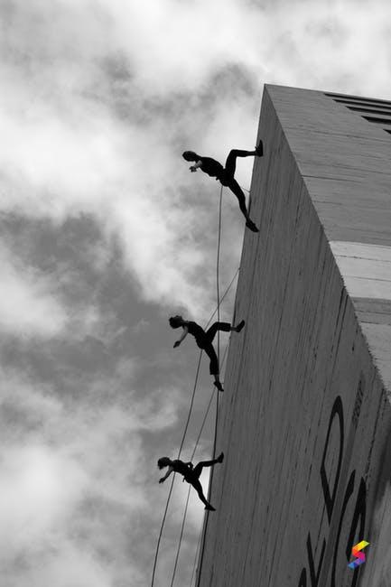 Define Acrobat, Acrobat Meaning, Acrobat Examples, Acrobat Synonyms ...