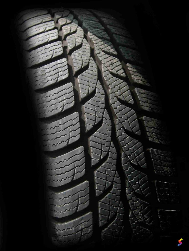 define-tire-tire-meaning-tire-examples-tire-synonyms-tire-images