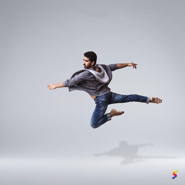 Define Acrobat, Acrobat Meaning, Acrobat Examples, Acrobat Synonyms ...