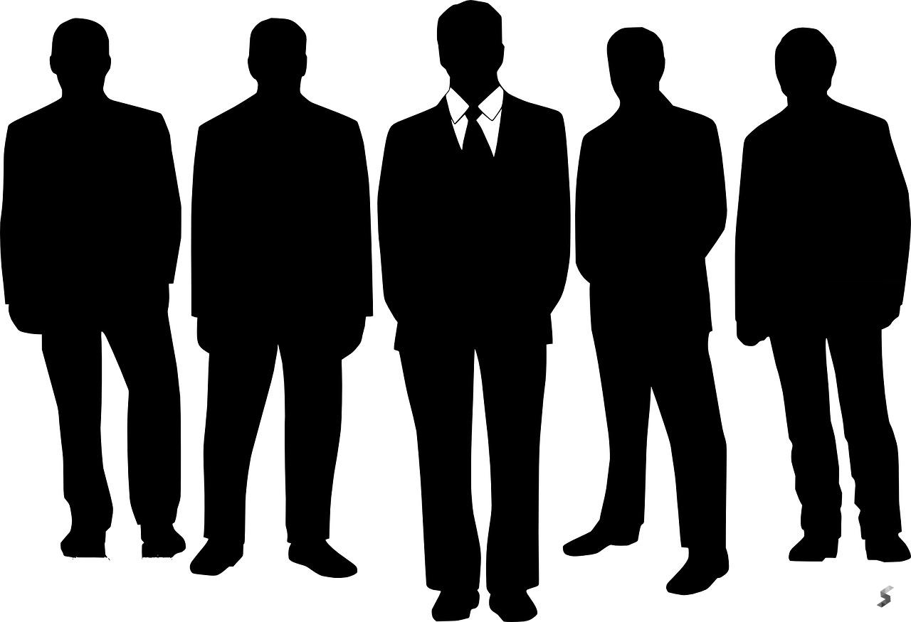 Entourage Picture Example Define Entourage, Entourage Meaning, Entourage Examples, Entourage ...