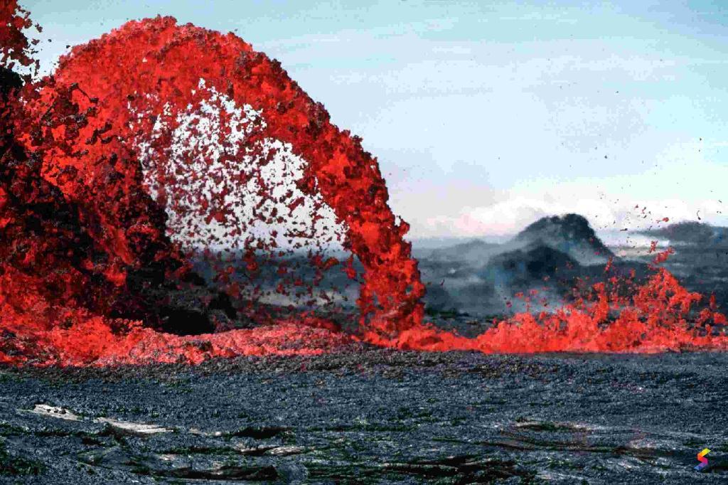 define-lava-lava-meaning-lava-examples-lava-synonyms-lava-images